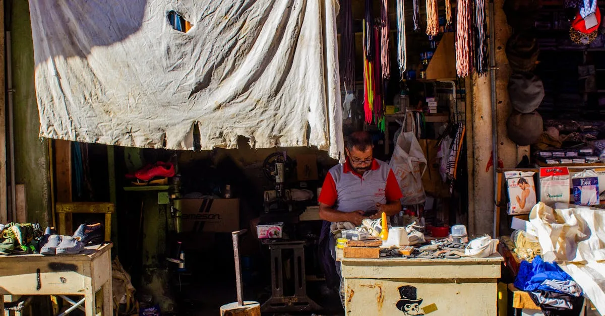 découvrez nos astuces efficaces pour blanchir vos chaussures et leur redonner un éclat comme neuf. conseils pratiques et produits recommandés pour des chaussures impeccables.