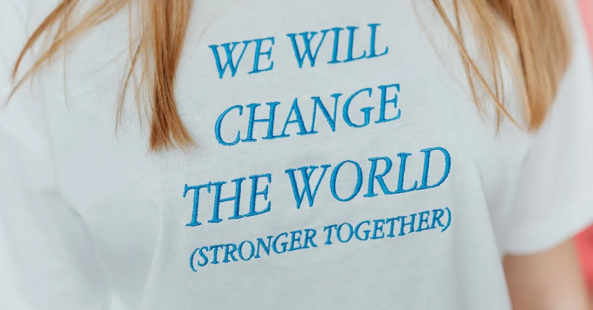 découvrez les dernières tendances de la mode féminine : vêtements, accessoires et styles pour toutes les occasions.