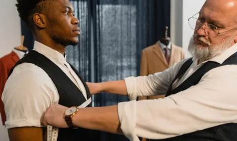 Costume Sur Mesure à Barbès : Adoptez un Style Unique et Personnalisé