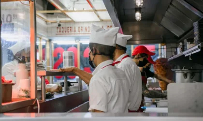 Découvrez Les Triplettes de Belleville : Bar et Restaurant Authentique à Paris 20