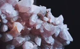 Décoration en résine minérale Jesmonite pour une atmosphère naturelle et raffinée