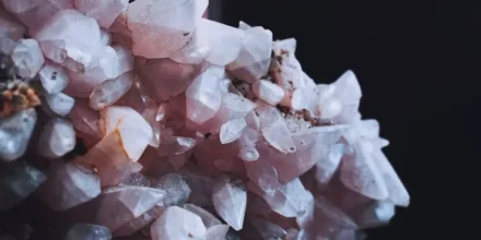 Décoration en résine minérale Jesmonite pour une atmosphère naturelle et raffinée