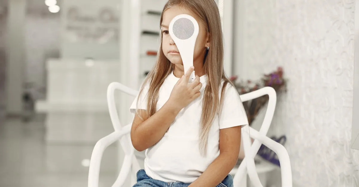 découvrez nos services d'opticien professionnels pour des conseils personnalisés, des lunettes de qualité et des examens de la vue complets.