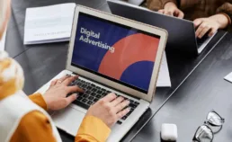 WebFeather – Le Guide Complet pour Maîtriser le Coding, l’IA, le SEO et le Marketing Digital