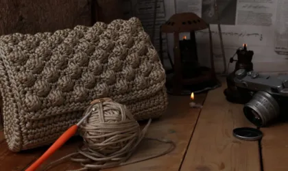 Comment rigidifier un sac au crochet pour lui donner une meilleure tenue au quotidien ?