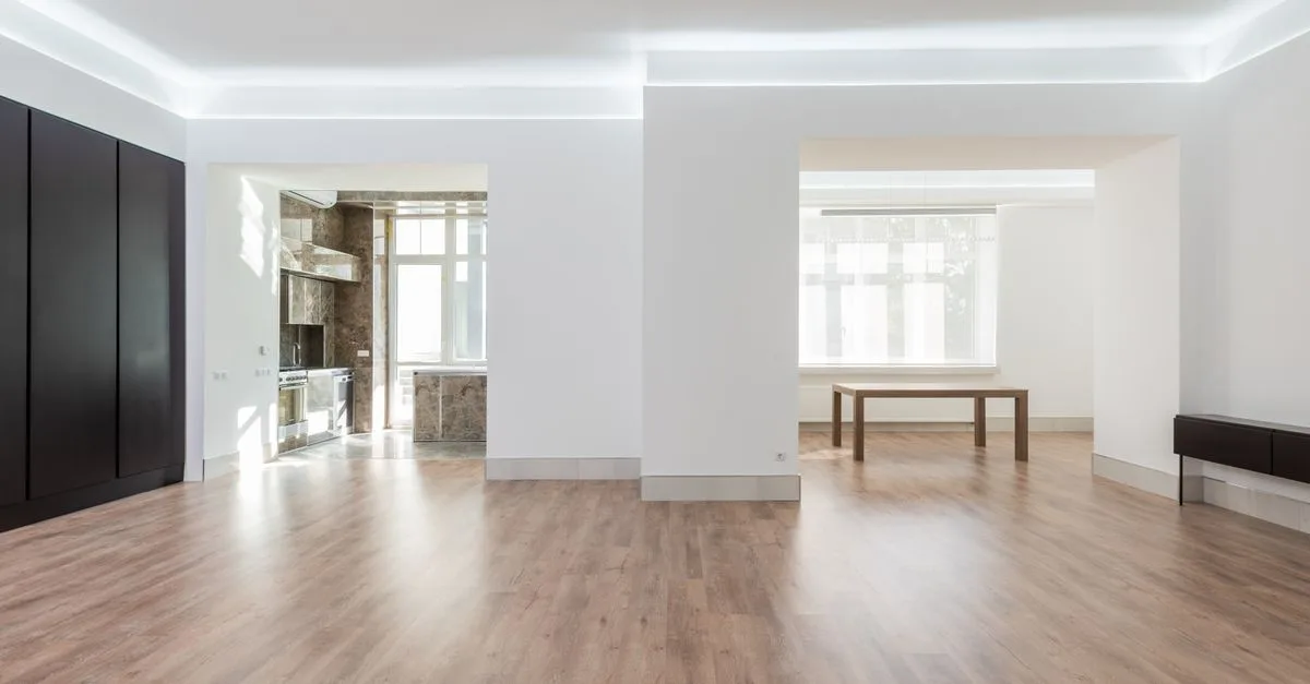 découvrez l'art du design d'intérieur minimaliste : des espaces épurés, fonctionnels et élégants qui favorisent le bien-être et la sérénité.