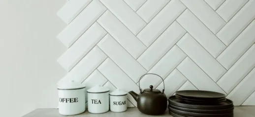 Aménager un intérieur épuré et fonctionnel avec la déco et le rangement