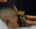 Burst fade homme : quelle différence avec un dégradé classique autour des oreilles ?