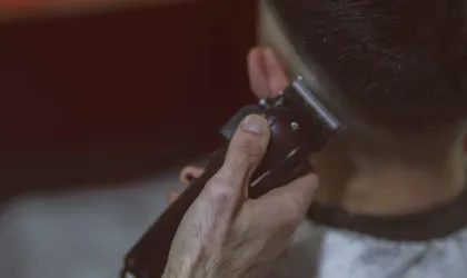 Drop fade homme : à quelle morphologie de visage convient cette coupe ? Drop fade homme : à quelle morphologie de visage convient cette coupe ?